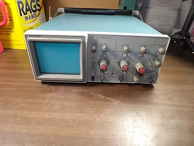 Buy Tektronix 2213 Analog Oscilloscope **POWER ON /POWER BUTTON WON’T STAY PUSHED IN • 79.95$