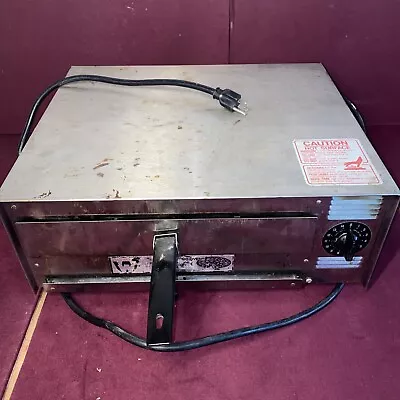 Buy WISCO PIZZA OVEN Volts 120,  Watts 1620,  Amps 13.5. Model 412 Tested • 75$