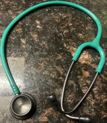 Buy Littmann Classic II (2) SE Stethoscope Green. Very Good Pre-owned Condition! • 52$