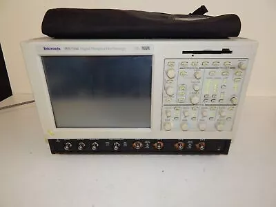Buy ^^ Tektronix TDS 7104, 4-Channel Digital Phosphor Oscilloscope  (WVK94) • 637.50$