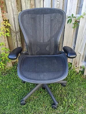 Buy Herman Miller Classic Aeron AE113AWC Office Chair Size C + Added Features • 585$