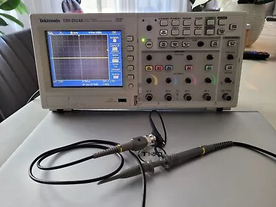 Buy Tektronix TDS-2024B Digital Oscilloscope 200MHz 2GS/s 4CH Tested • 495$