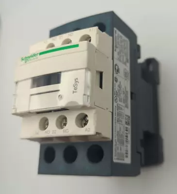 Buy Schneider Electric LC1 D32 Contactor • 17$